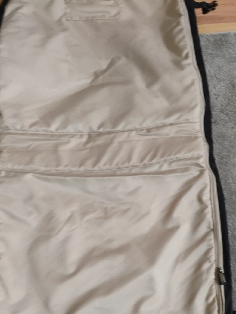 Johnston & Murphy Black Wardrobe Travel Bag. Excellent Condition.